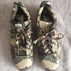 Like New! Adidas Sneakers